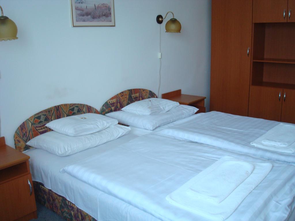 Hotel Termal ทิสเซาอีแวรอช ห้อง รูปภาพ